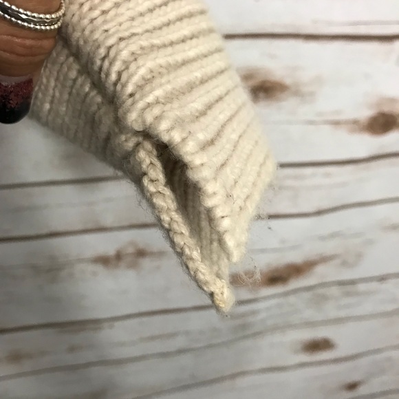 H & M Chunk Cable Knit Sweater Split Sleev… - Picture 4 of 7